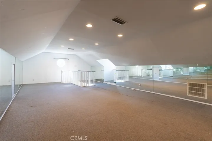 932 W Kenneth Road, Glendale, California 91202