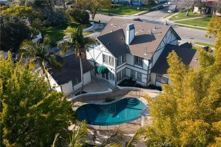 932 W Kenneth Road, Glendale, California 91202