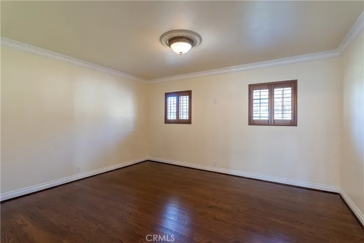 932 W Kenneth Road, Glendale, California 91202
