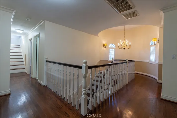 932 W Kenneth Road, Glendale, California 91202
