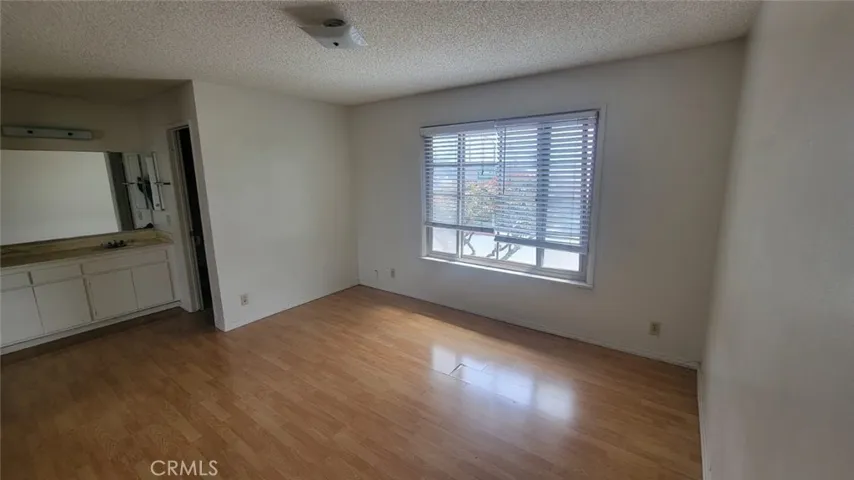 4633 Marine Avenue 201, Lawndale, California 90260