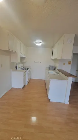 4633 Marine Avenue 201, Lawndale, California 90260