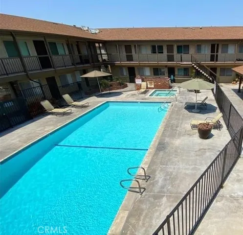 Common area Pool