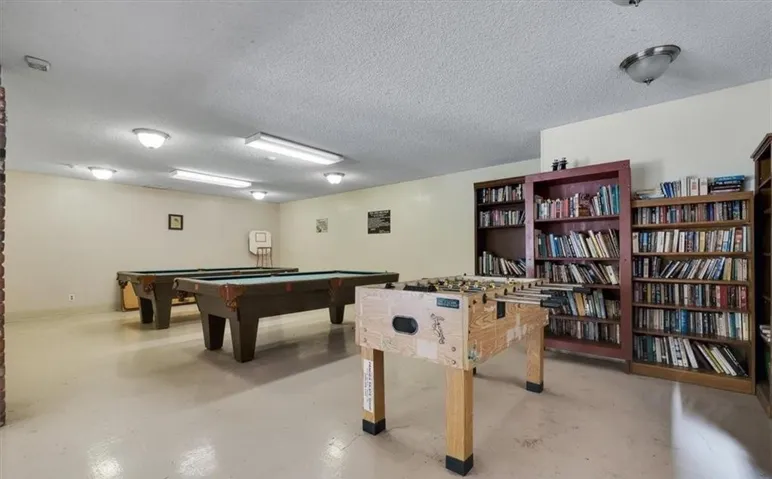 Common area billiards & Library