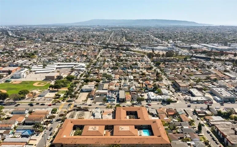 4633 Marine Avenue 201, Lawndale, California 90260