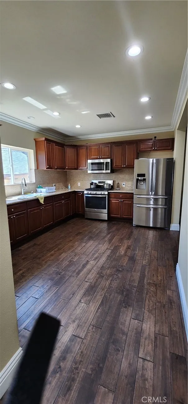 3112 3130 1st Street, Riverside, California 92507 home-pic-41