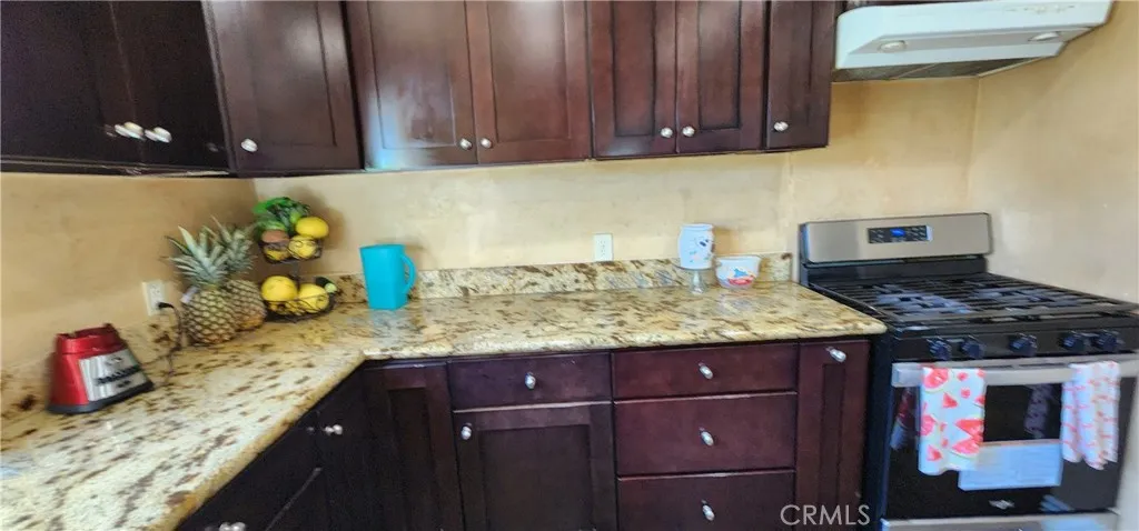 3112 3130 1st Street, Riverside, California 92507 home-pic-64