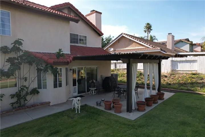 BACKYARD/PATIO