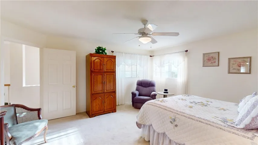 PRIMARY BEDROOM (2)
