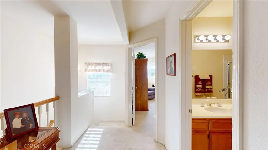2ND FLOOR HALLWAY