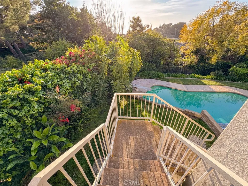 1917 Via Estudillo, Palos Verdes Estates, California 90274 home-pic-36