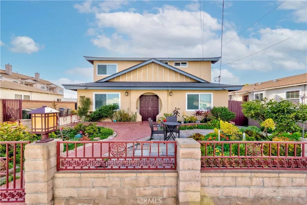 17039 S Dalton Avenue, Gardena, California 90247 home-pic-0