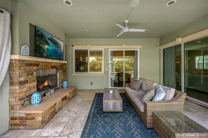17495 Oakbluffs Lane, Huntington Beach, California 92649