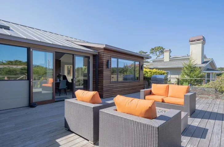 1142 Crest Avenue, Pacific Grove, California 93950
