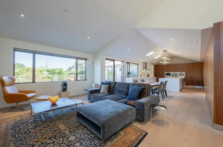 1142 Crest Avenue, Pacific Grove, California 93950