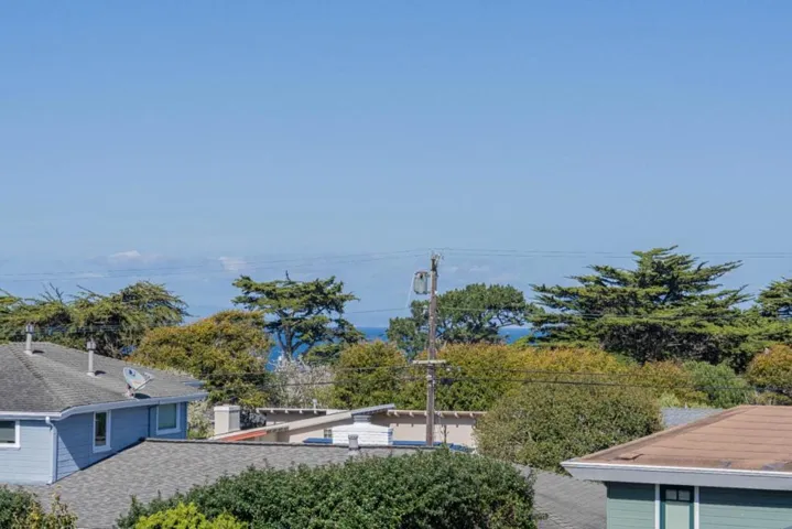1142 Crest Avenue, Pacific Grove, California 93950