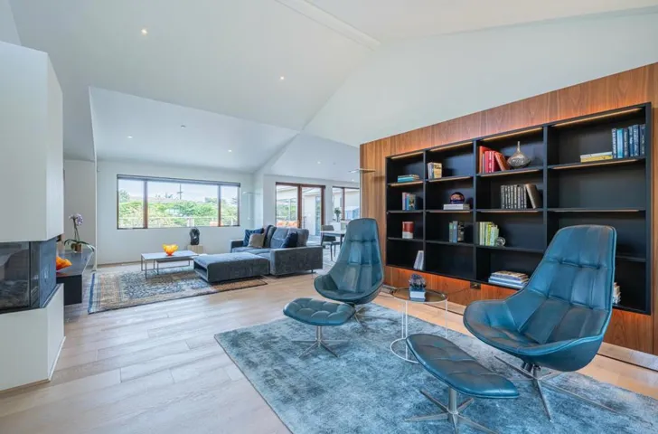 1142 Crest Avenue, Pacific Grove, California 93950