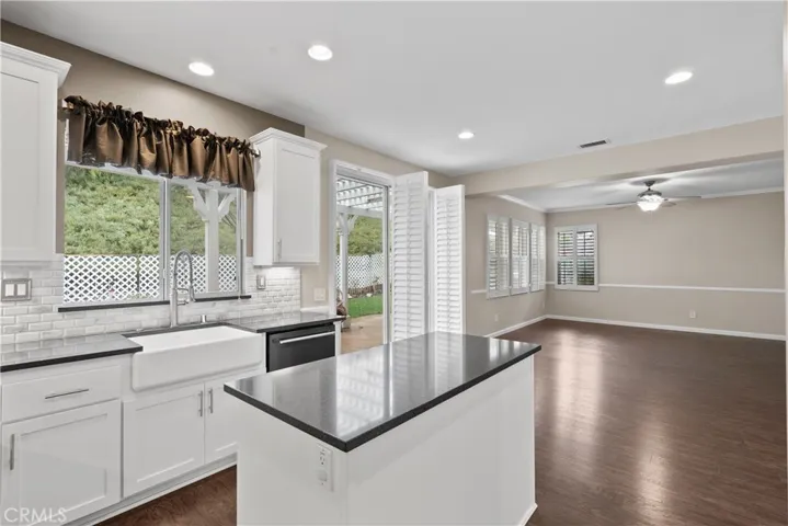28623 Silverking Trail, Saugus, California 91390