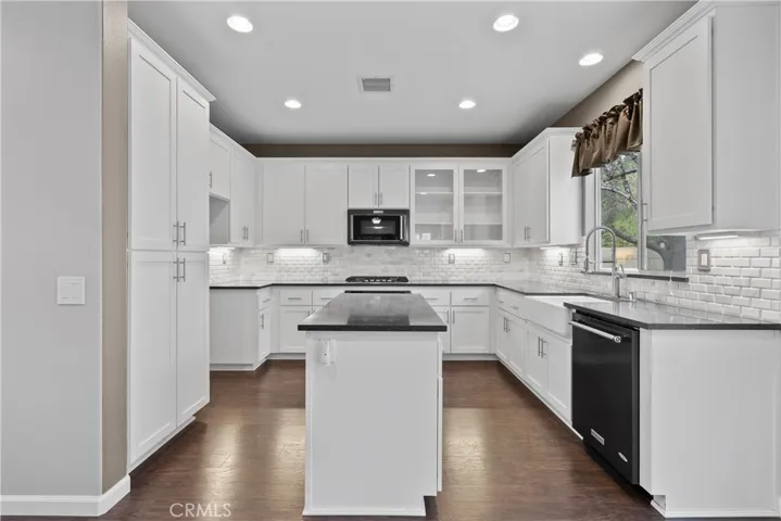 28623 Silverking Trail, Saugus, California 91390