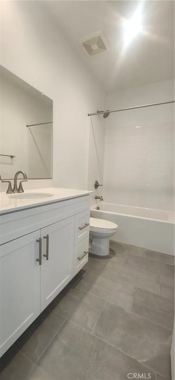 17418 Whiskey Meadows, Hesperia, California 92345 home-pic-6