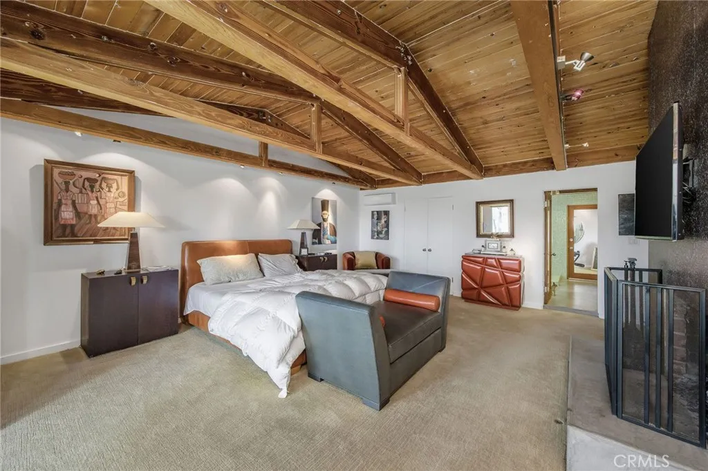 1503 Skylark Lane, Los Angeles, California 90069 home-pic-34