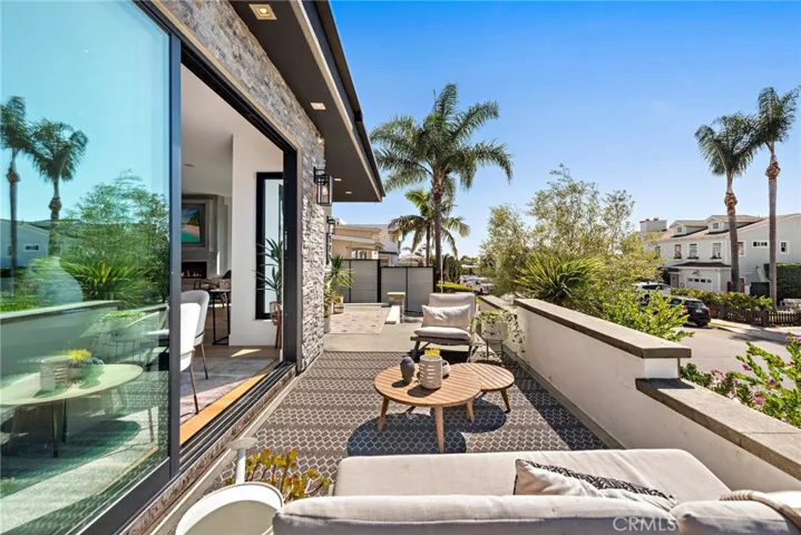 145 W Avenida Cadiz, San Clemente, California 92672