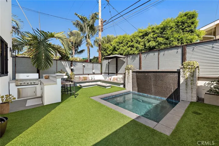 145 W Avenida Cadiz, San Clemente, California 92672