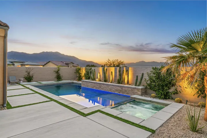 Pool twilight
