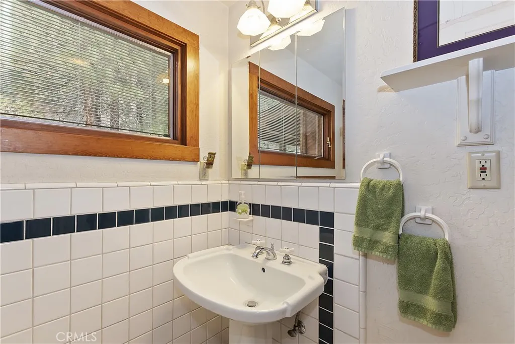 39128 North Shore, Fawnskin, California 92333 home-pic-42