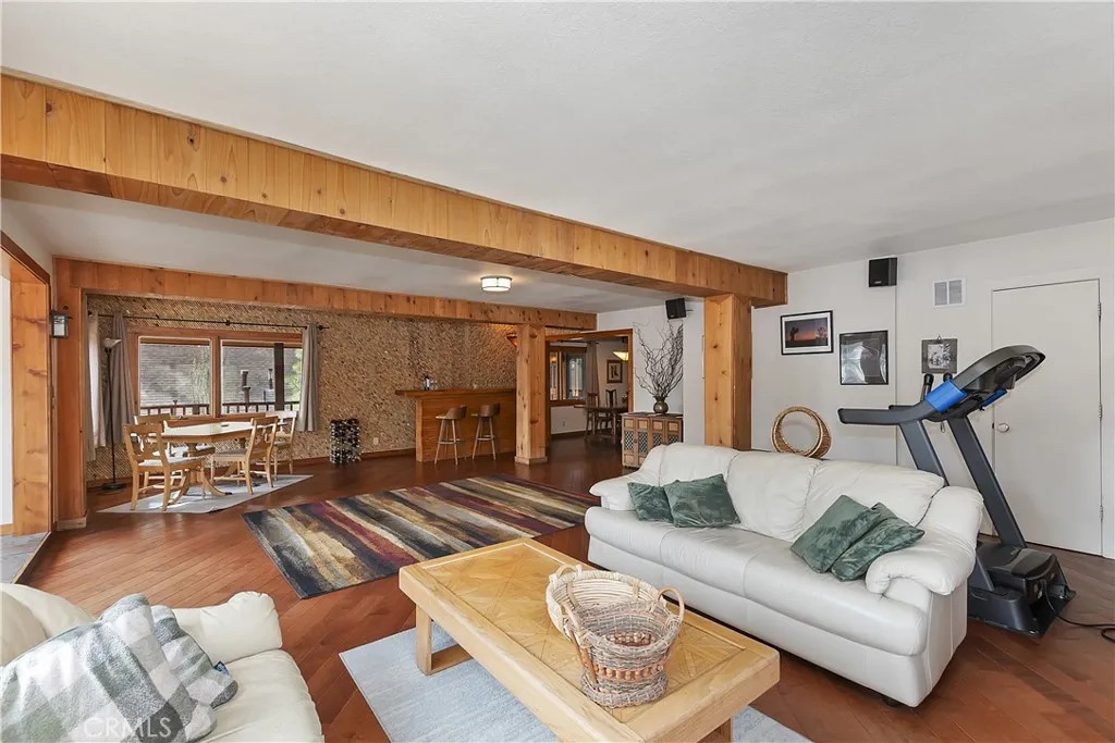 39128 North Shore, Fawnskin, California 92333 home-pic-10