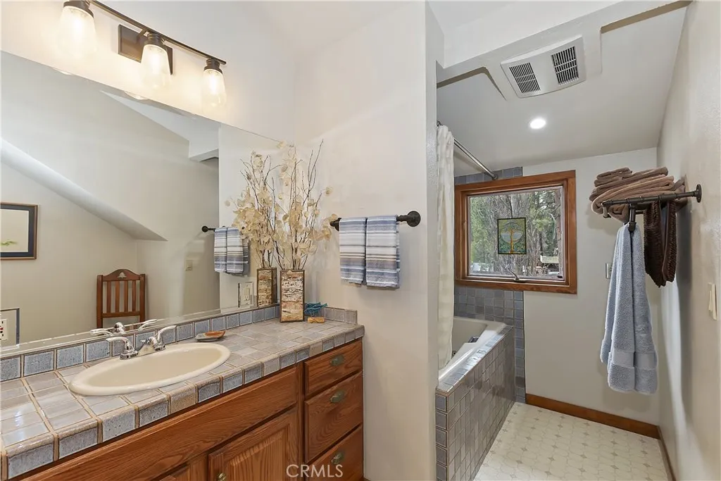 39128 North Shore, Fawnskin, California 92333 home-pic-38