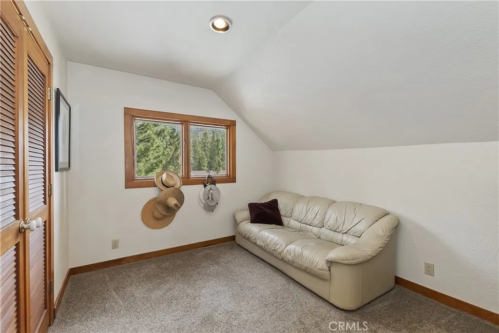 39128 North Shore, Fawnskin, California 92333 home-pic-33