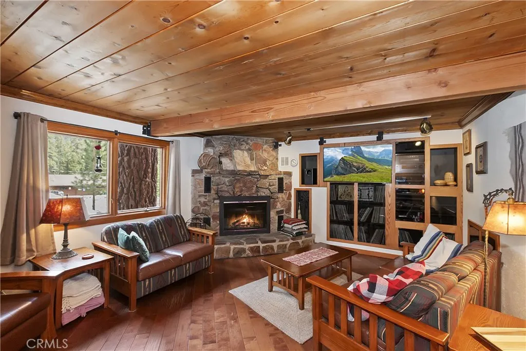 39128 North Shore, Fawnskin, California 92333 home-pic-15