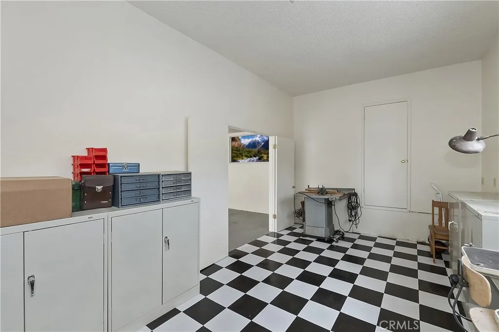 39128 North Shore, Fawnskin, California 92333 home-pic-55