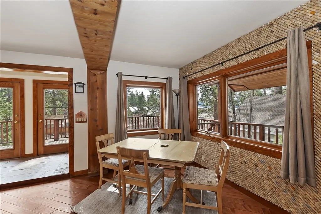 39128 North Shore, Fawnskin, California 92333 home-pic-12