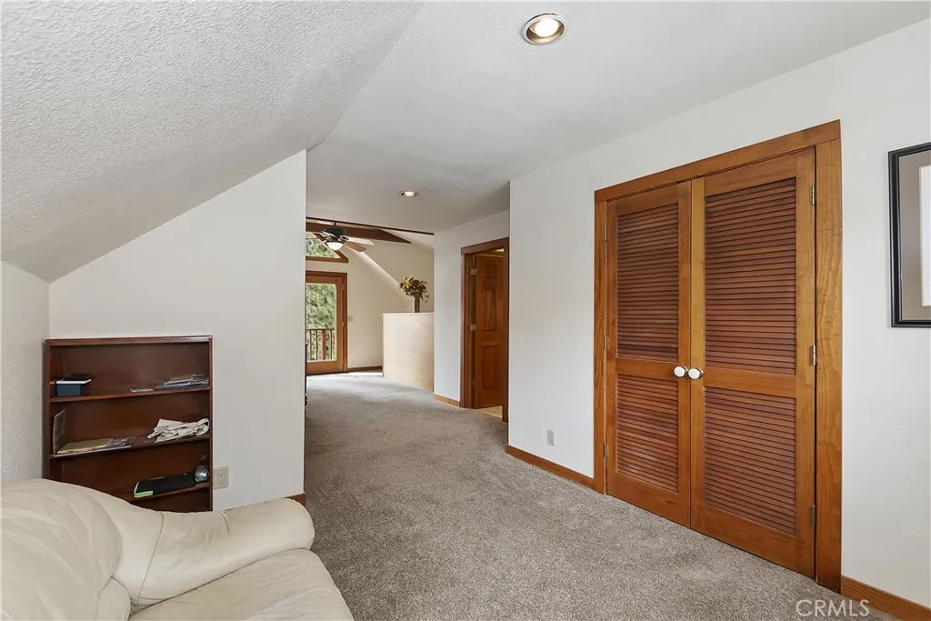 39128 North Shore, Fawnskin, California 92333 home-pic-34