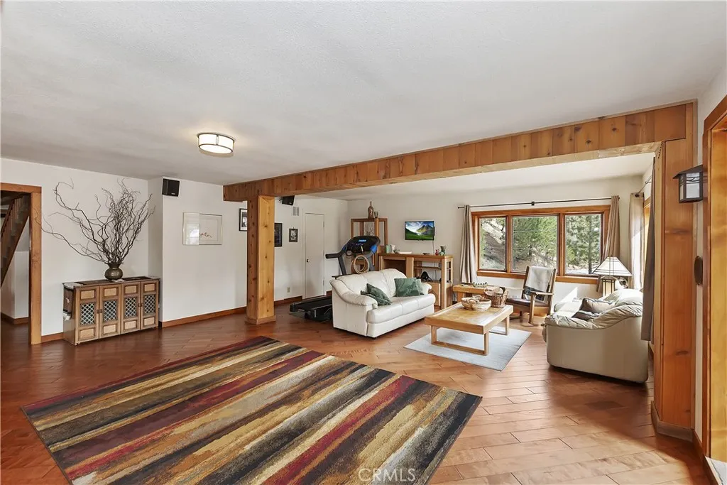 39128 North Shore, Fawnskin, California 92333 home-pic-11