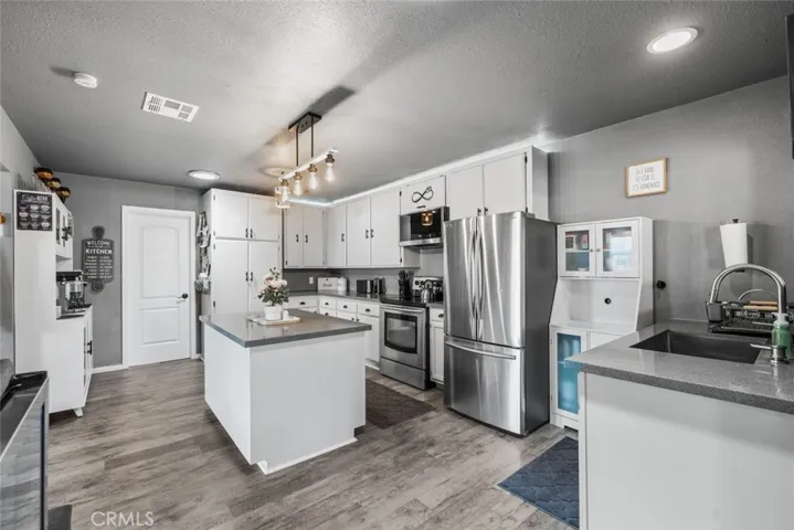 41636 50th Street W, Lancaster, California 93536