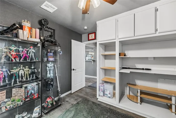 41636 50th Street W, Lancaster, California 93536