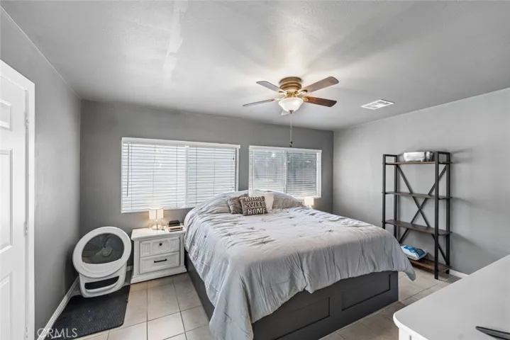 41636 50th Street W, Lancaster, California 93536