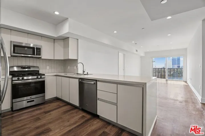 1233 Westgate 306, Los Angeles, California 90025