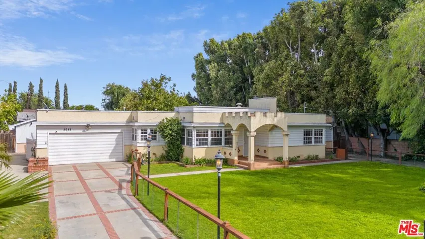 5648 Gentry Avenue, Valley Village, California 91607