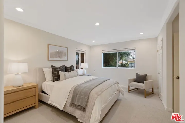 5648 Gentry Avenue, Valley Village, California 91607