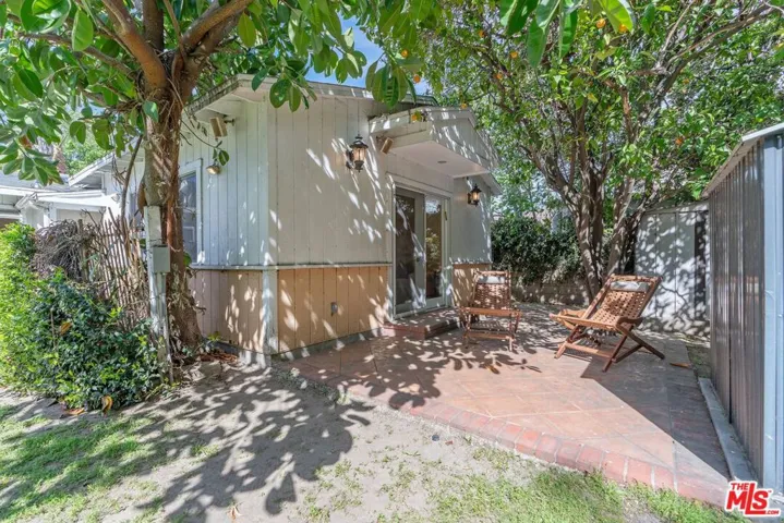 5648 Gentry Avenue, Valley Village, California 91607