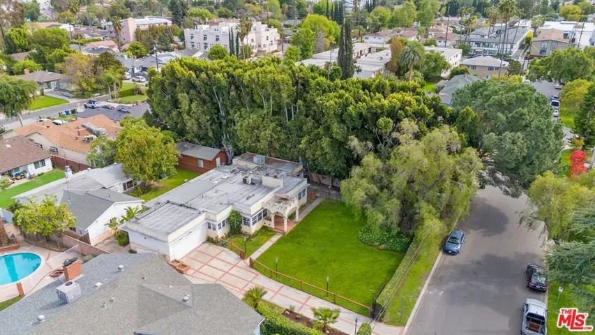5648 Gentry Avenue, Valley Village, California 91607