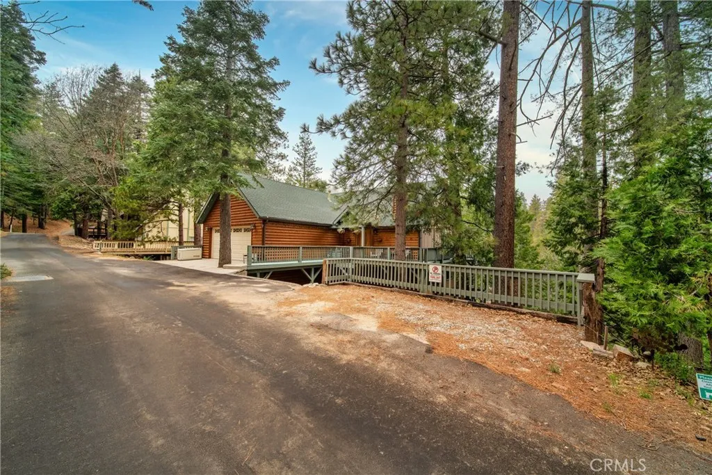 27391 Cottonwood Lane, Lake Arrowhead, California 92352 home-pic-27