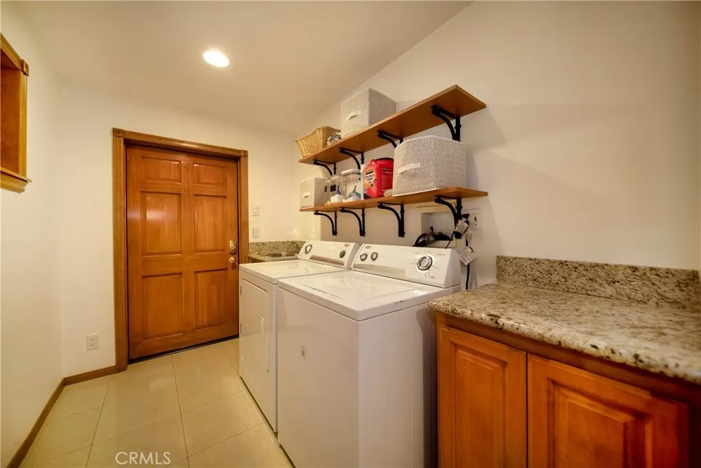 27391 Cottonwood Lane, Lake Arrowhead, California 92352 home-pic-23