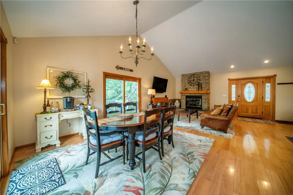 27391 Cottonwood Lane, Lake Arrowhead, California 92352 home-pic-2