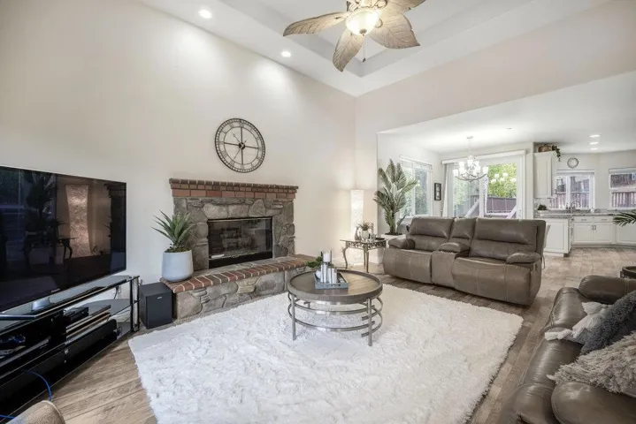 2360 Sunflower Circle, Gilroy, California 95020