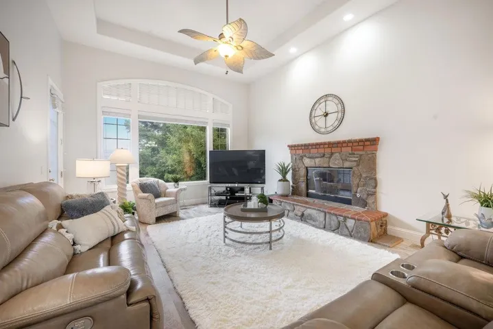 2360 Sunflower Circle, Gilroy, California 95020